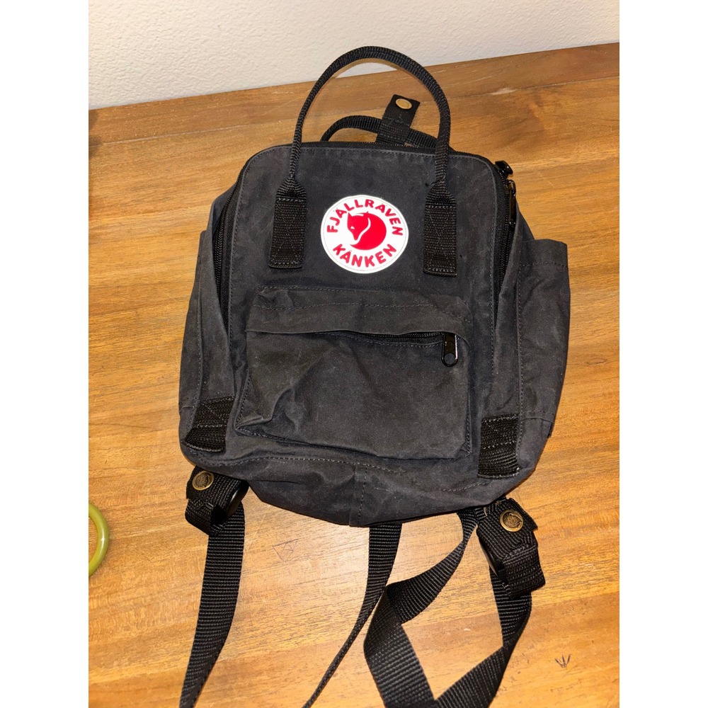 Fjallraven Kanken F23510 Classic Gray Backpack